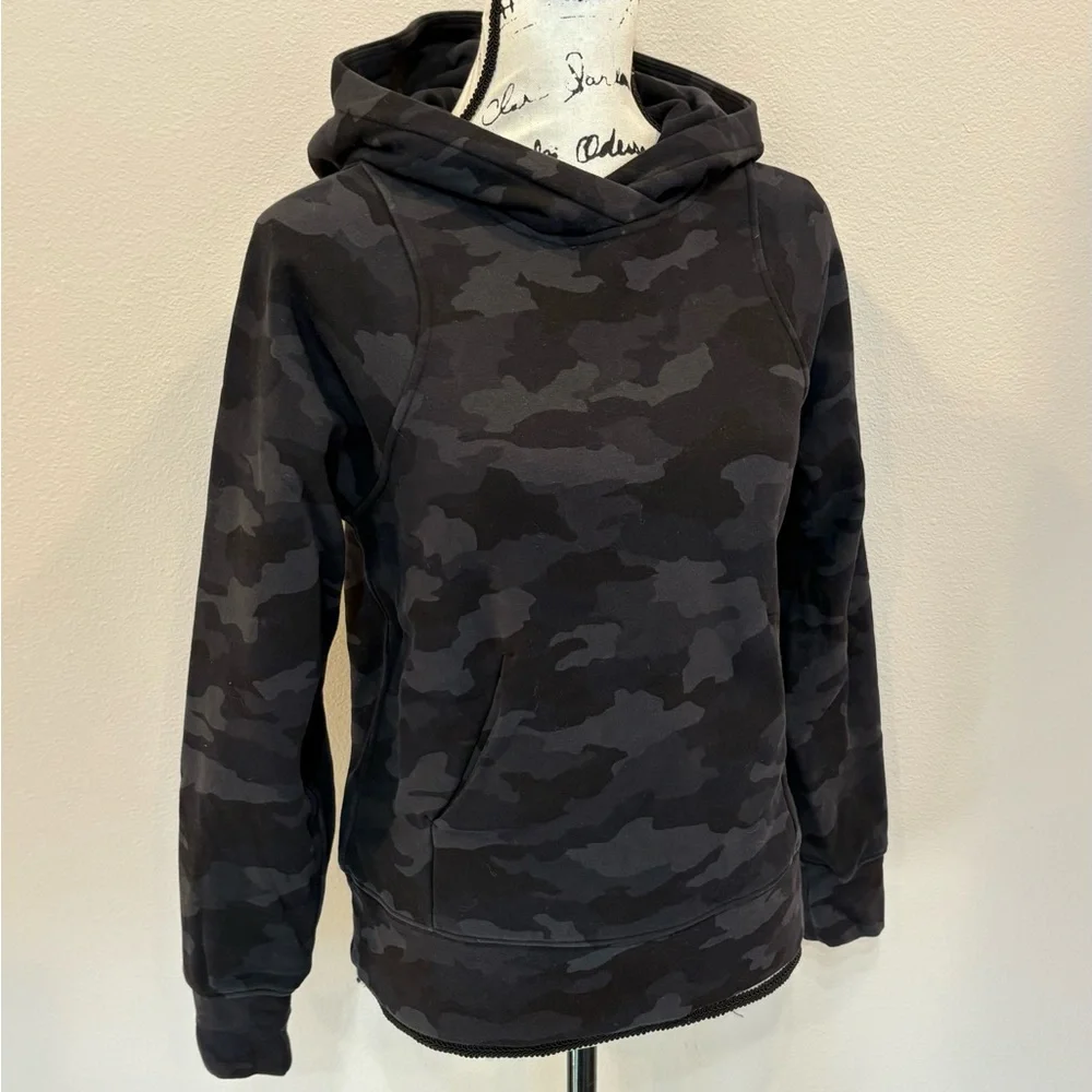 Lululemon Loungeful Hoodie Fleece Sweatshirt Heritage Camo Deep Coal Black sz 4